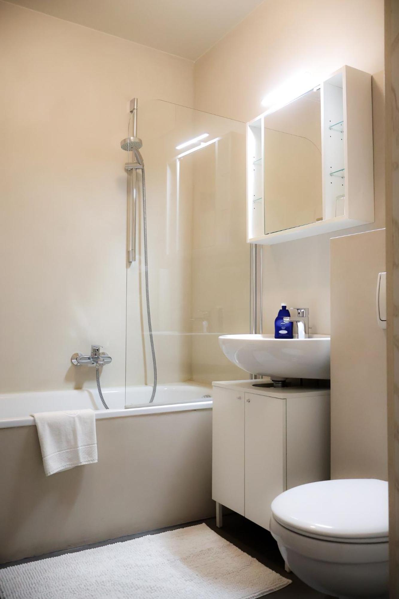 Alexxanders Apartments & Studios Chemnitz Oda fotoğraf
