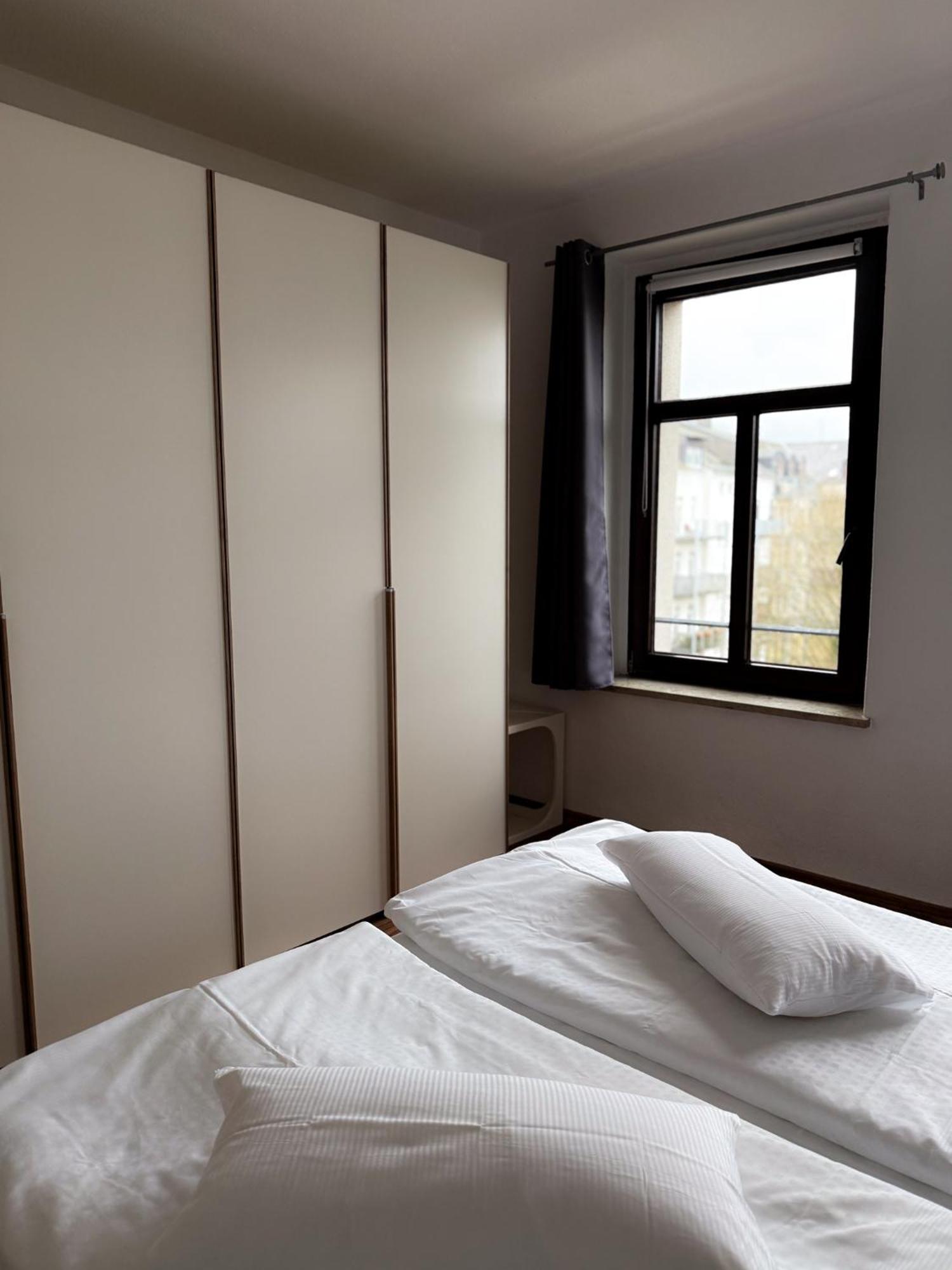 Alexxanders Apartments & Studios Chemnitz Oda fotoğraf