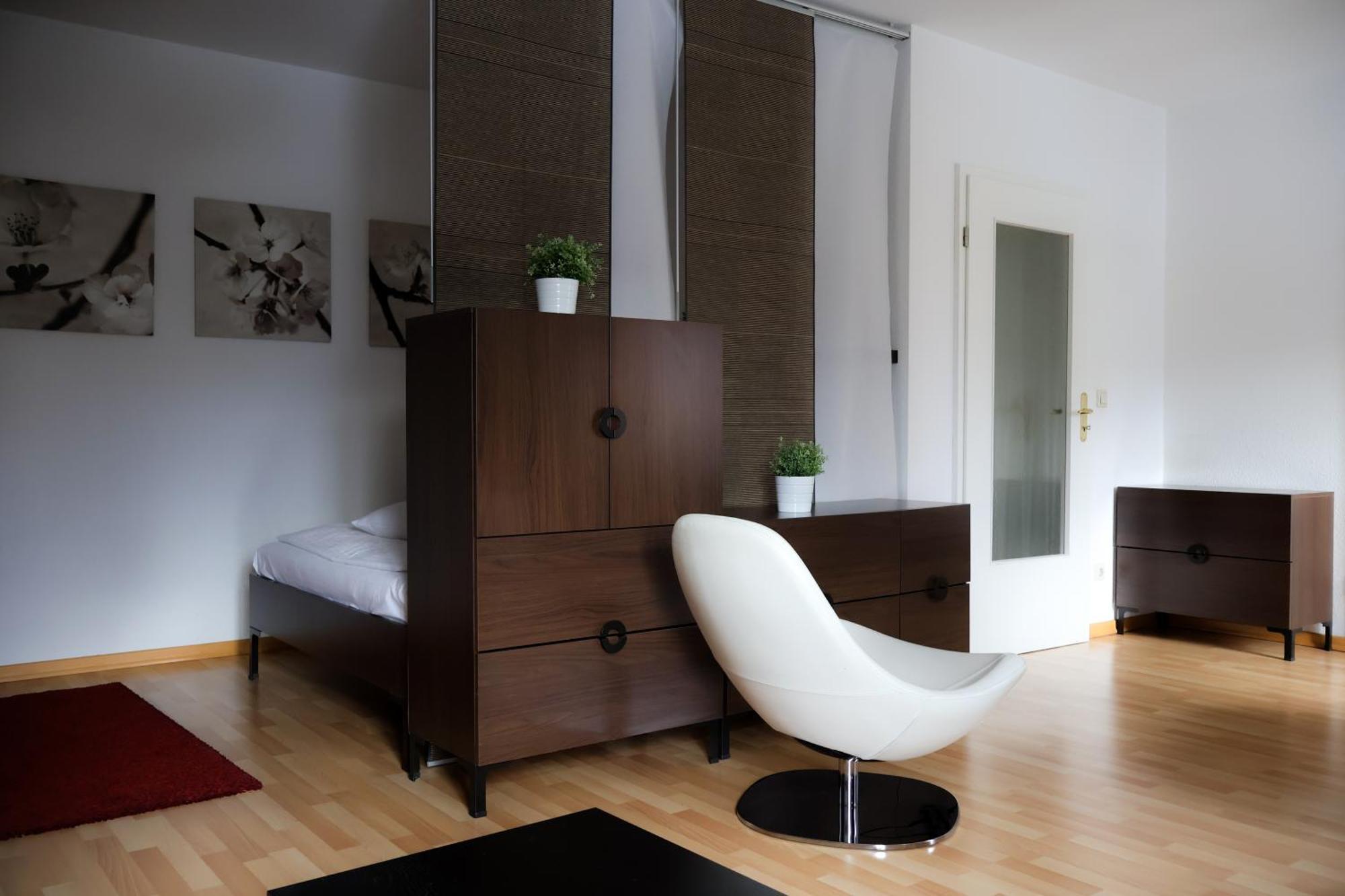 Alexxanders Apartments & Studios Chemnitz Oda fotoğraf