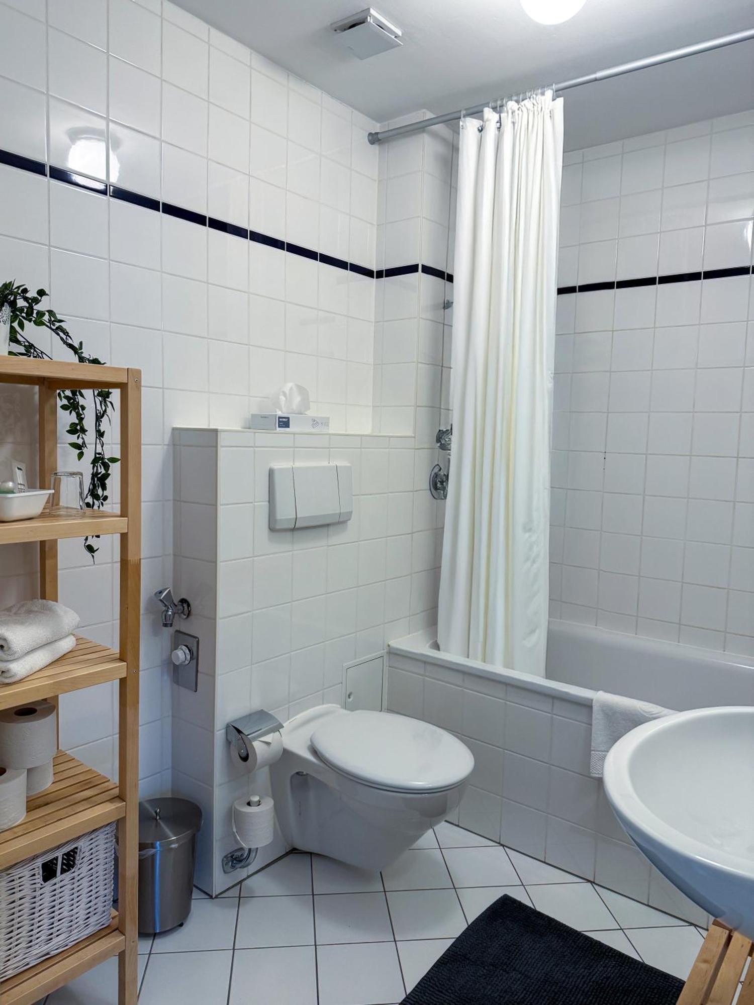 Alexxanders Apartments & Studios Chemnitz Oda fotoğraf