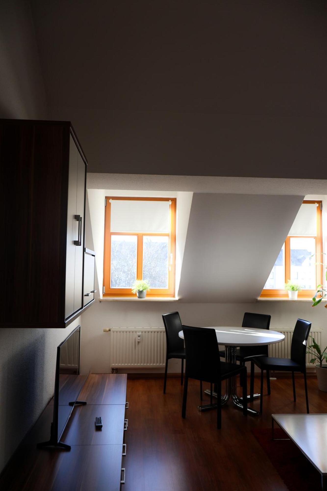 Alexxanders Apartments & Studios Chemnitz Oda fotoğraf